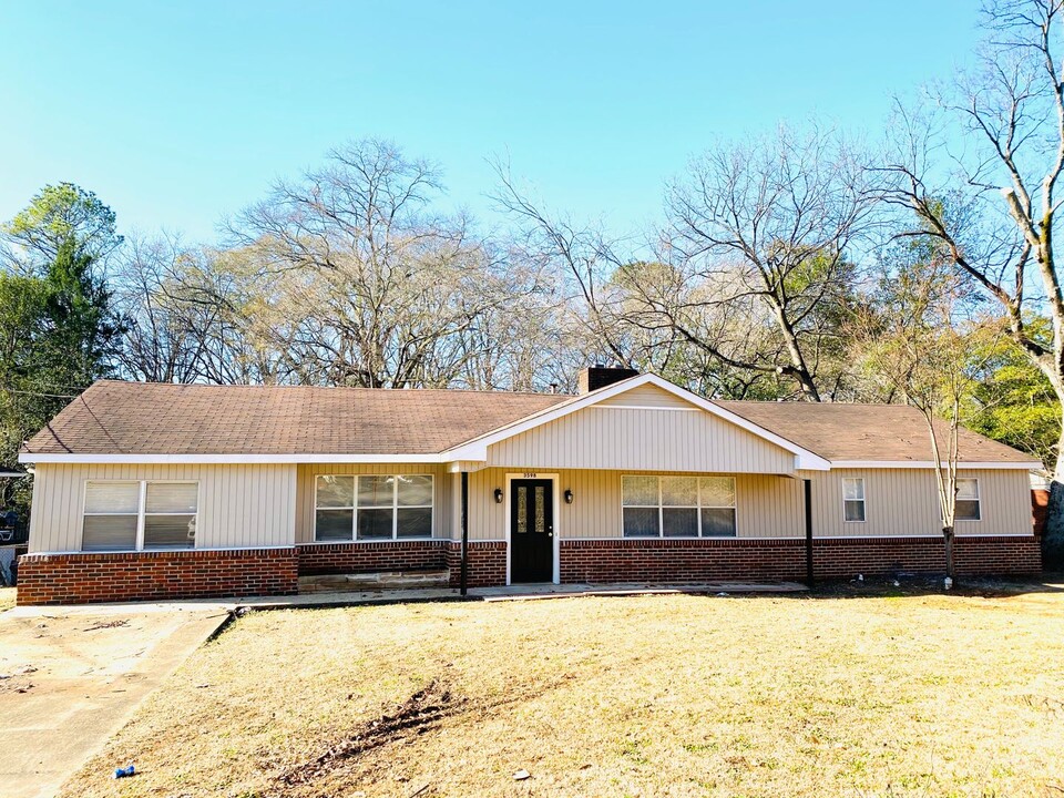 3598 N Wareingwood Dr in Montgomery, AL - Building Photo