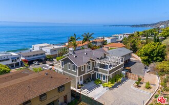 25157 Malibu Rd in Malibu, CA - Building Photo