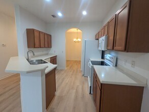 1076 Jonah Dr in North Port, FL - Building Photo - Building Photo