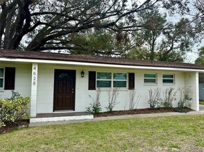 4628 W Bay Ct Ave in Tampa, FL - Building Photo - Building Photo