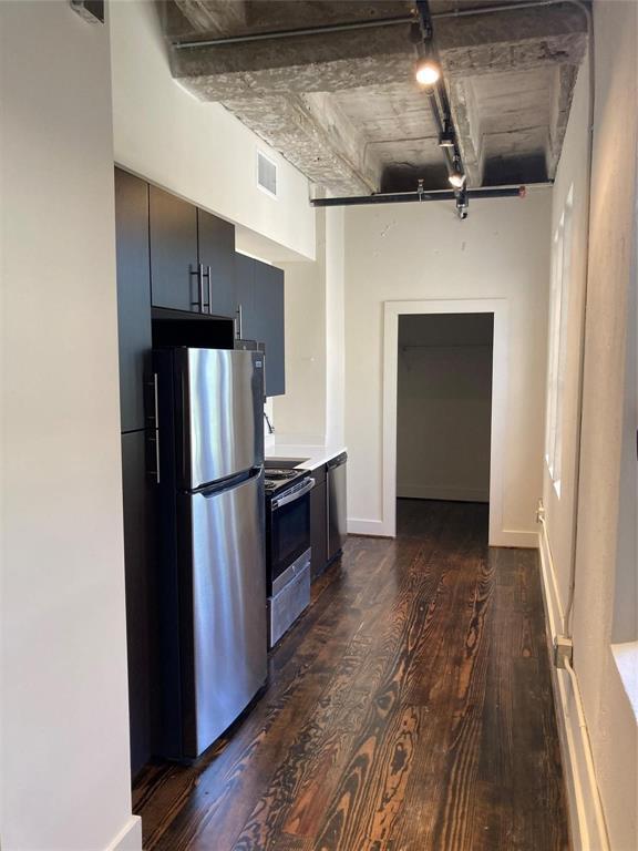 property at 4411 Dallas St