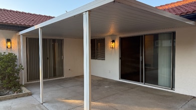 634 E La Veta Ave in Orange, CA - Foto de edificio - Building Photo