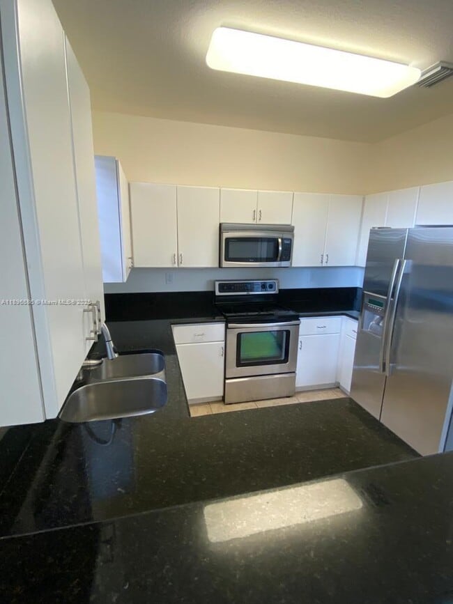 15288 SW 119th Terrace in Miami, FL - Building Photo - Building Photo
