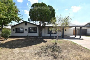 3415 W Shaw Butte Dr in Phoenix, AZ - Building Photo