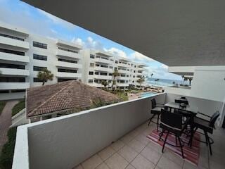 330 SE 20th Ave in Deerfield Beach, FL - Building Photo - Building Photo
