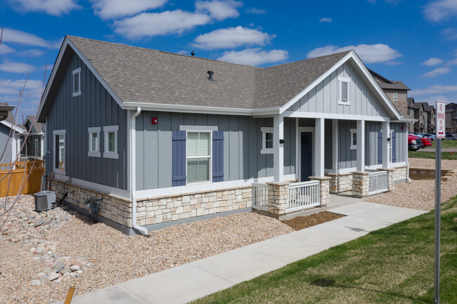 The Villas at Prairie Center in Brighton, CO - Foto de edificio - Building Photo