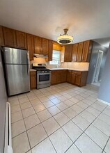 65 Suburbia Ct in Jersey City, NJ - Building Photo - Building Photo