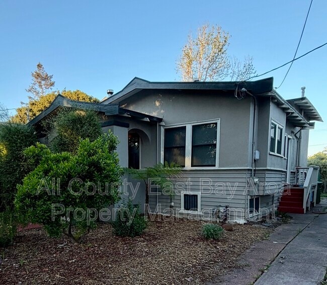 property at 2306 Spaulding Ave