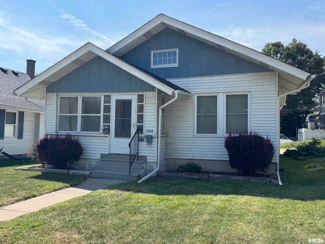 property at 2040 Tremont Ave