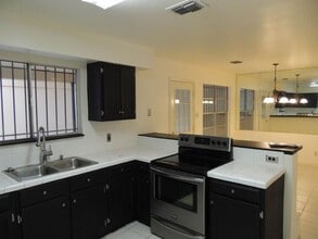 8870 Kempwood Dr in Houston, TX - Building Photo - Building Photo