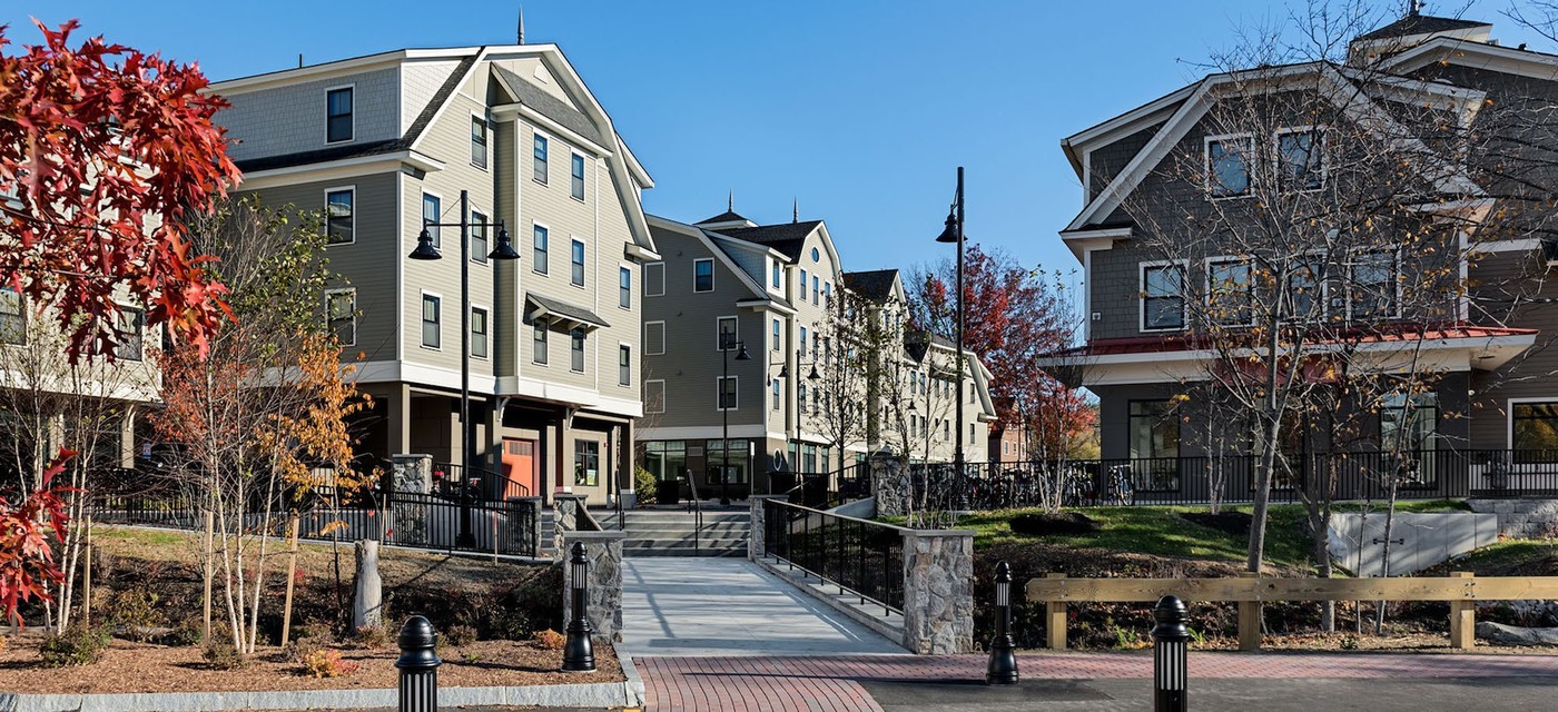 Madbury Commons in Durham, NH - Building Photo