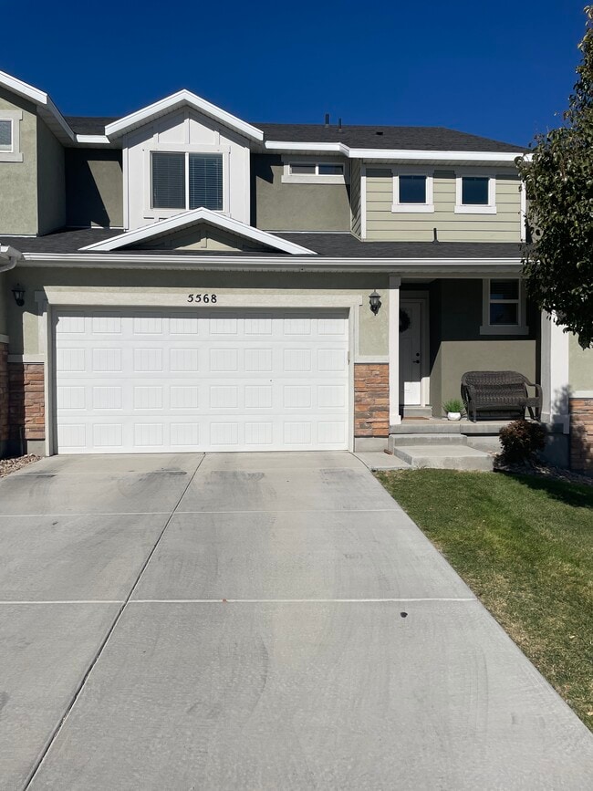 property at 5568 W Rokeby Ln