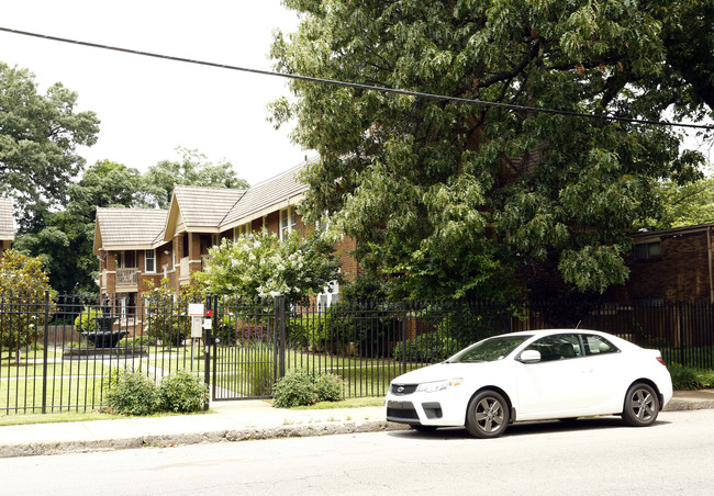 Ashley Manor Apartments