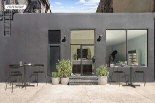 960 DeKalb Ave in Brooklyn, NY - Building Photo