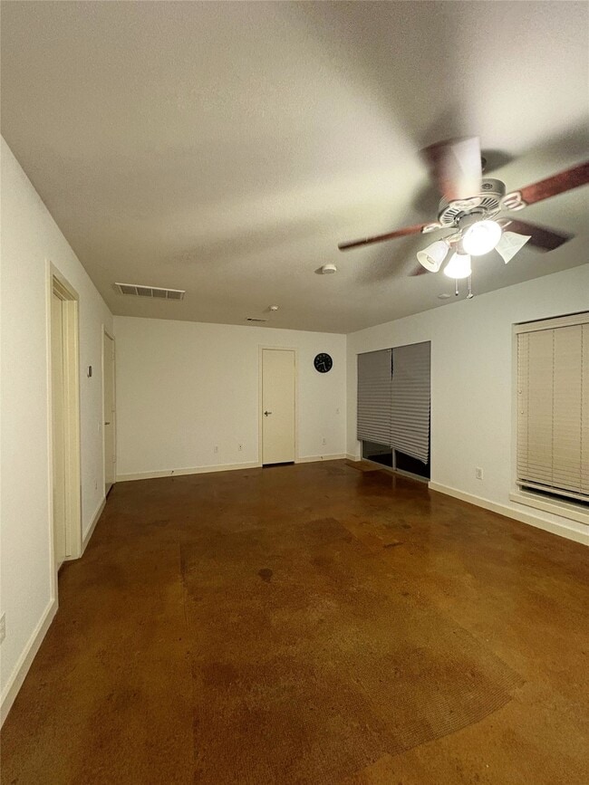 property at 2918 Commerce St