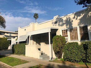 1850 Rodney Dr in Los Angeles, CA - Building Photo - Building Photo