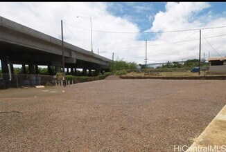 667 Kamehameha Hwy in Pearl City, HI - Building Photo - Building Photo