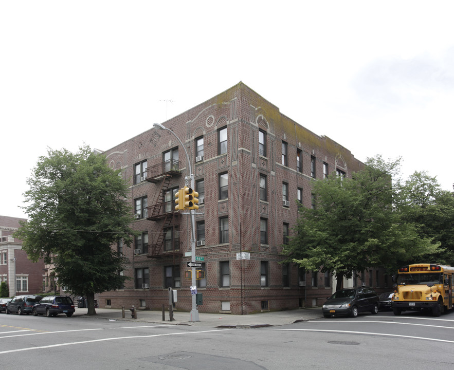 1180 46th St in Brooklyn, NY - Building Photo