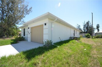 2188 Barker Blvd in Ft. Myers, FL - Building Photo - Building Photo