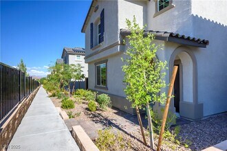 10618 Sariah Skye Ave in Las Vegas, NV - Building Photo - Building Photo
