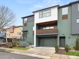 465 NE Skidmore St in Portland, OR - Building Photo