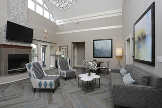 Beacon Ridge Apartments in Greenville, SC - Foto de edificio - Building Photo