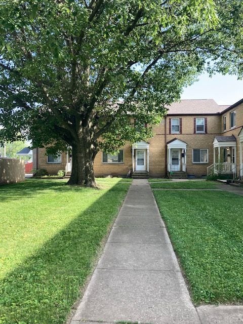 property at 318 W Xenia Dr