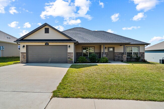 property at 3939 Clydesdale Dr