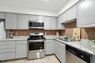 1532 Prairie Grove Dr in Houston, TX - Building Photo - Building Photo