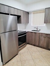 4225 SW 98th Ct in Miami, FL - Building Photo - Building Photo