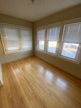2418 University Ave NE in Minneapolis, MN - Building Photo - Building Photo