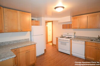 852 W Waveland Ave in Chicago, IL - Building Photo - Building Photo