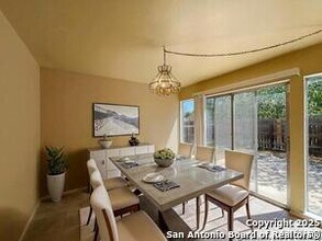 14409 Brook Hollow Blvd in San Antonio, TX - Building Photo - Building Photo
