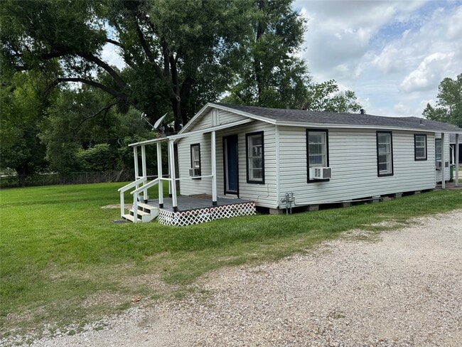 property at 413 Genoa Red Bluff Rd