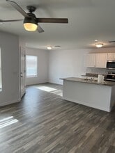 1043 W Seminole Dr in Casa Grande, AZ - Foto de edificio - Building Photo