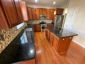 51124 Hallfield St in Novi, MI - Building Photo - Building Photo