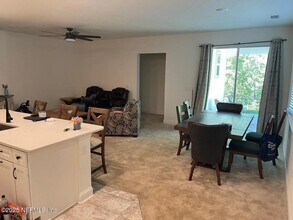 11565 Golden Lake Ln in Jacksonville, FL - Foto de edificio - Building Photo