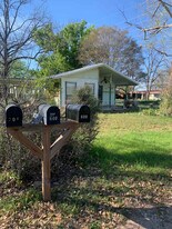 600 Lakeshore Dr in Marble Falls, TX - Building Photo