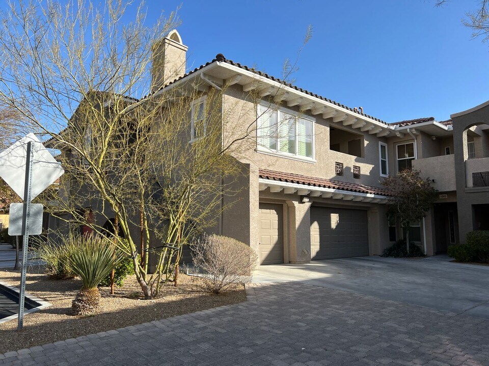 840 Canterra St in Las Vegas, NV - Building Photo