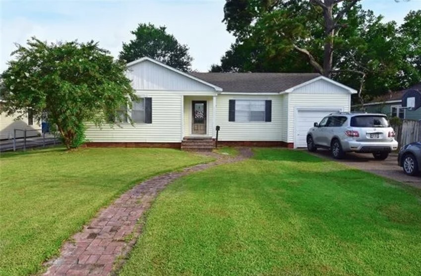 515 Ledoux St in Jennings, LA - Building Photo