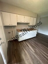 6 E McKellar Ave in Memphis, TN - Foto de edificio - Building Photo
