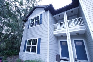 7366 NW 47th Way in Gainesville, FL - Building Photo