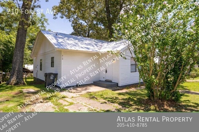210 Forest Ave in Adamsville, AL - Building Photo - Building Photo