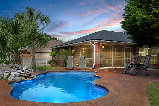 7453 Brevard St in Navarre, FL - Building Photo - Building Photo