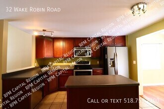 32 Wake Robin Rd in Ballston Spa, NY - Building Photo - Building Photo