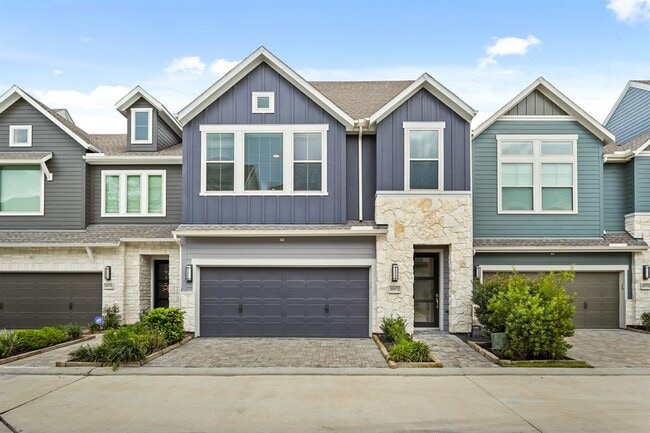 property at 10972 Hewitt Cliff Ln