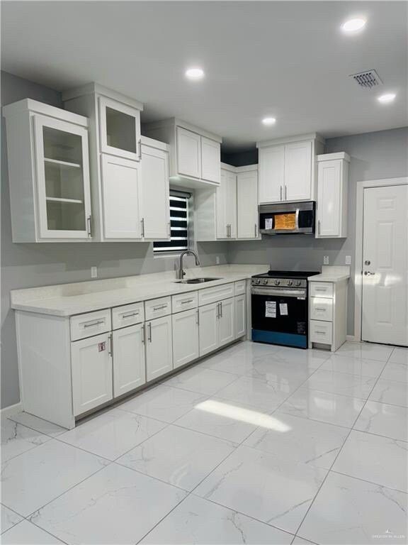 1200 Country Club Dr in Alamo, TX - Building Photo - Building Photo