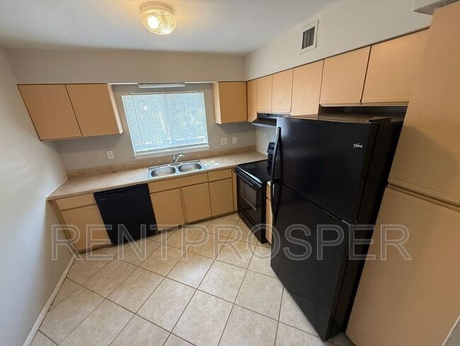 property at 4207 S Semoran Blvd