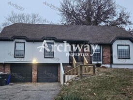 1600 W Elm Terrace in Olathe, KS - Building Photo