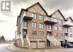 701-701 Homer Watson Blvd in Kitchener, ON - Building Photo